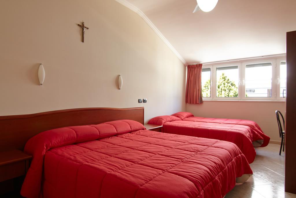Albergo Villa Bianca San Giovanni Rotondo Szoba fotó